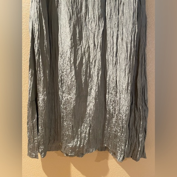 Vince Gorgeous Shimmering Olive Dress - Picture 3 of 9